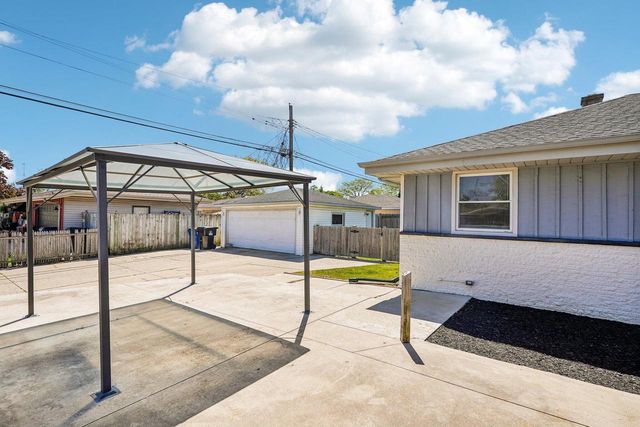 3940 Lasalle STREET, Racine, WI 53402