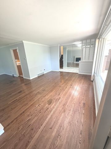 942 E 168th Street, South Holland, IL 60473