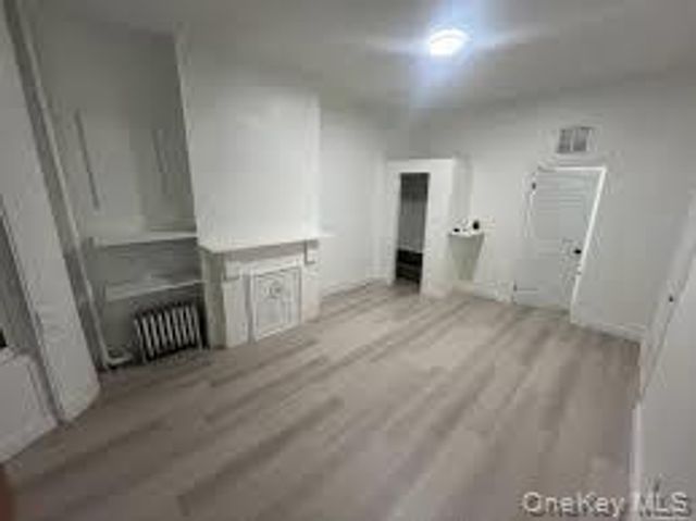 95 Cornelia Street, Brooklyn, NY 11221