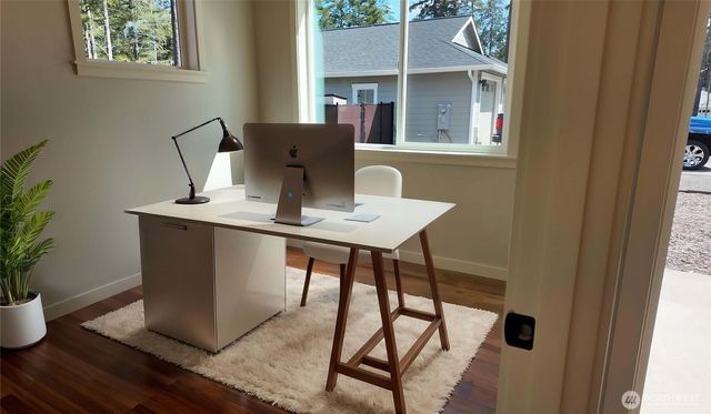 33 E Michelle Court, Union, WA 98592