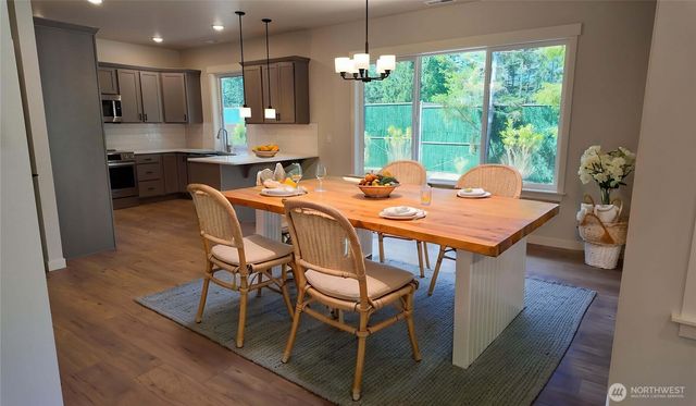 33 E Michelle Court, Union, WA 98592