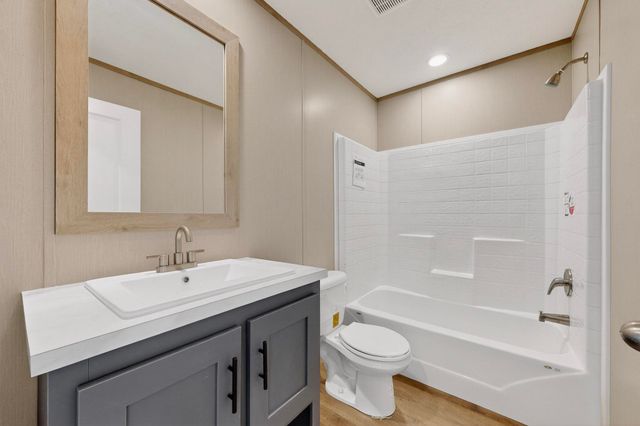 28 Scarlett O'Hara Street, Moriarty, NM 87035