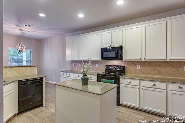 133 Deerwood Oaks, Boerne, TX 78006