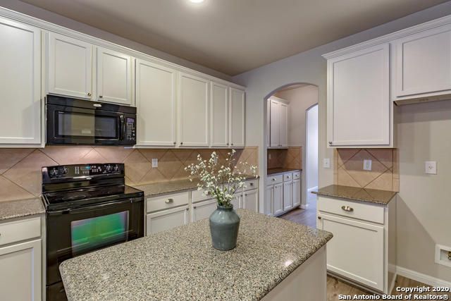 133 Deerwood Oaks, Boerne, TX 78006