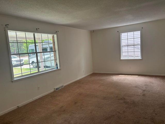 16676 Ace Basin Parkway, Jacksonboro, SC 29452