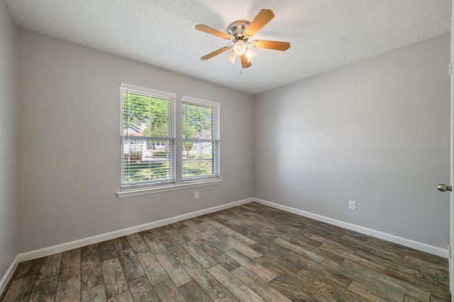 7501 Whistlestop DR, Austin, TX 78749