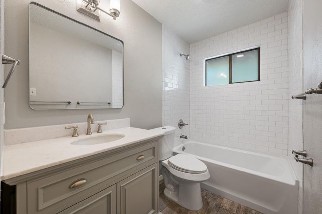 7501 Whistlestop DR, Austin, TX 78749