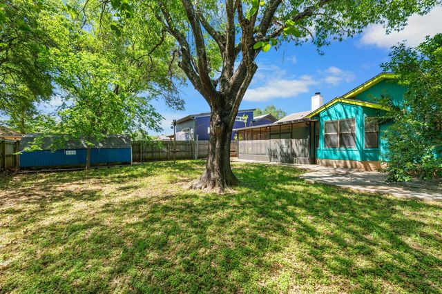 7501 Whistlestop DR, Austin, TX 78749