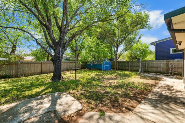 7501 Whistlestop DR, Austin, TX 78749