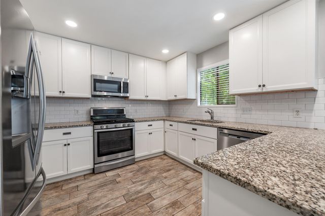 7501 Whistlestop DR, Austin, TX 78749