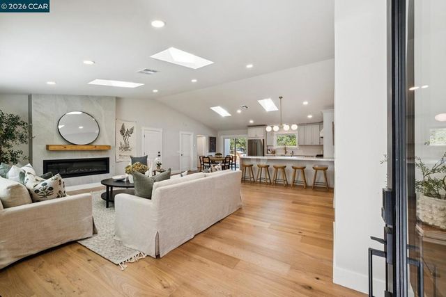 3208 Camino Colorados, Lafayette, CA 94549