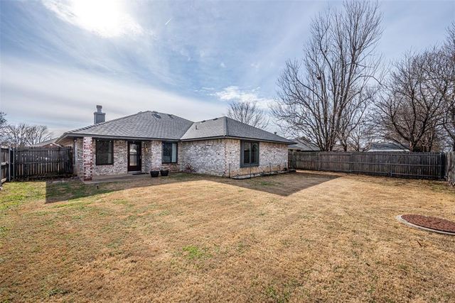 605 Verreaux Drive, Norman, OK 73072