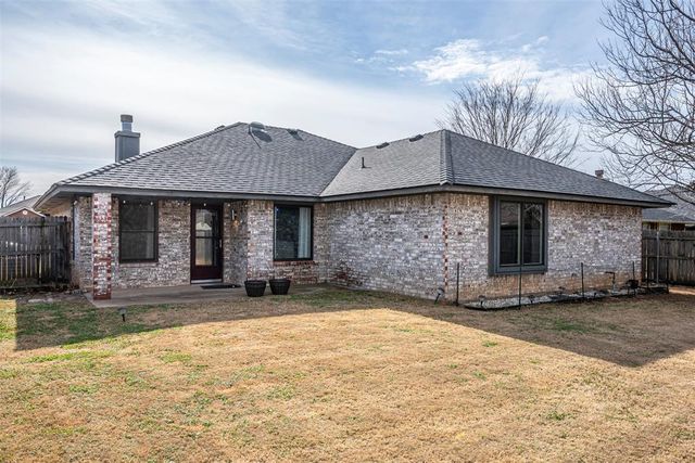 605 Verreaux Drive, Norman, OK 73072