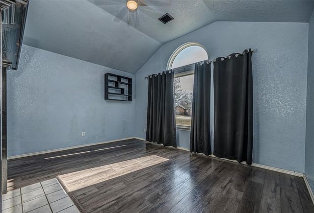 605 Verreaux Drive, Norman, OK 73072