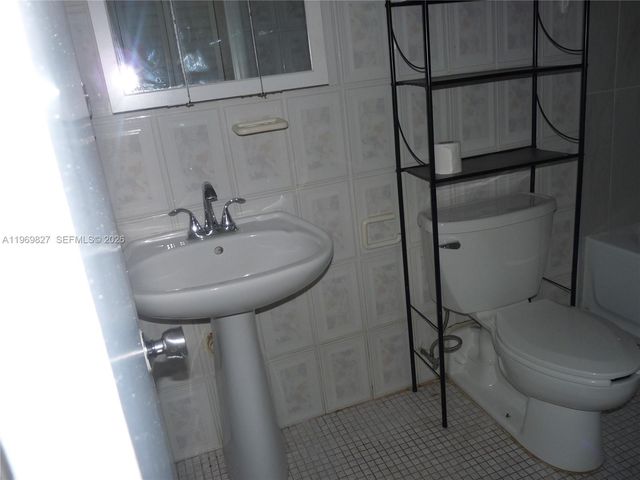 14301 N Kendall Dr 204B, Miami, FL 33186