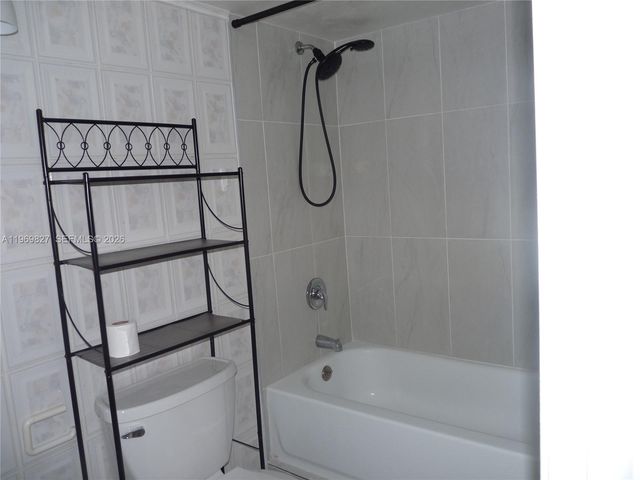 14301 N Kendall Dr 204B, Miami, FL 33186