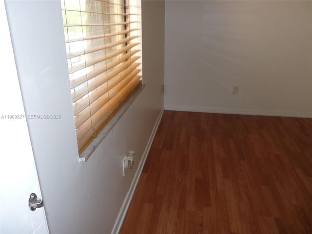 14301 N Kendall Dr 204B, Miami, FL 33186