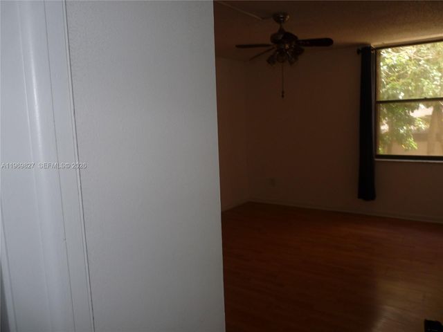 14301 N Kendall Dr 204B, Miami, FL 33186