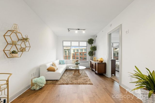 125 W Tremont Avenue A1B, Charlotte, NC 28203