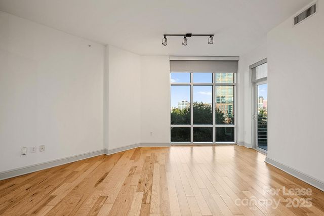 125 W Tremont Avenue A1B, Charlotte, NC 28203