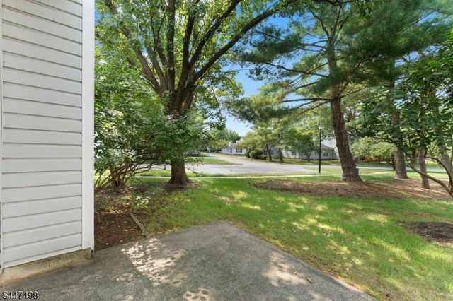 352 Cotswold Pl, Franklin Twp., NJ 08873