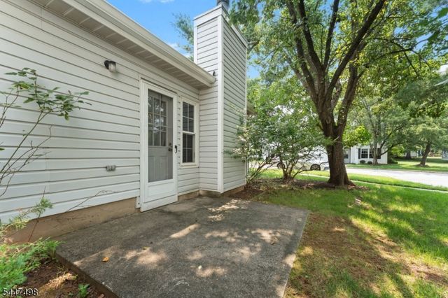 352 Cotswold Pl, Franklin Twp., NJ 08873
