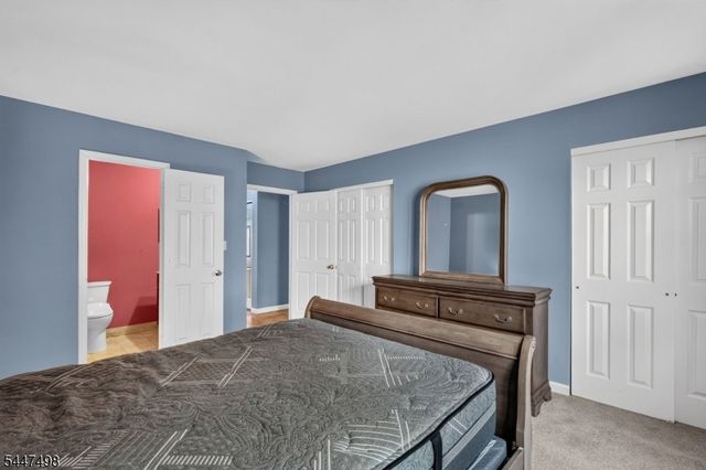 352 Cotswold Pl, Franklin Twp., NJ 08873