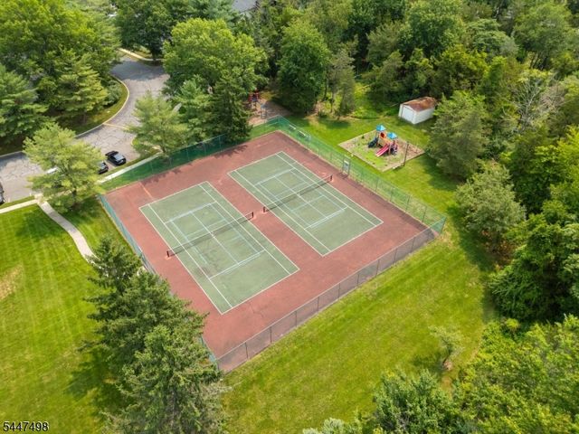 352 Cotswold Pl, Franklin Twp., NJ 08873