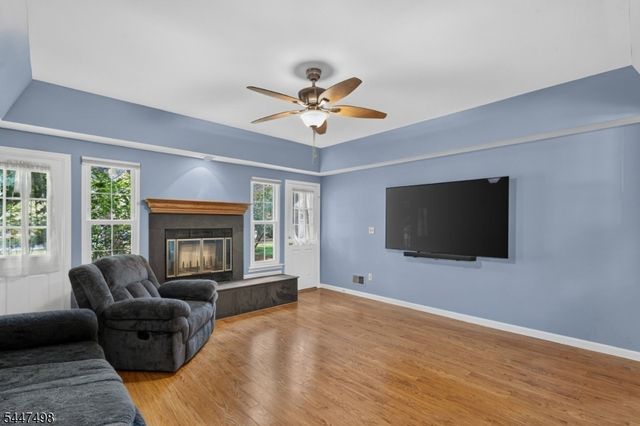 352 Cotswold Pl, Franklin Twp., NJ 08873