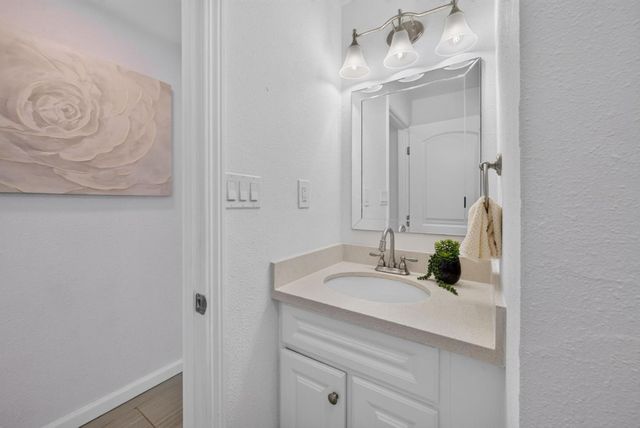1456 B Street, Hayward, CA 94541