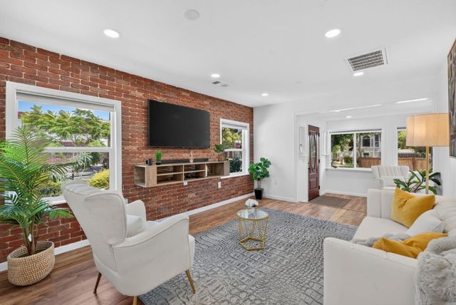 1456 B Street, Hayward, CA 94541