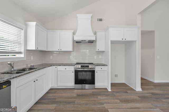 2270 Floyd Road, Gainesville, GA 30507
