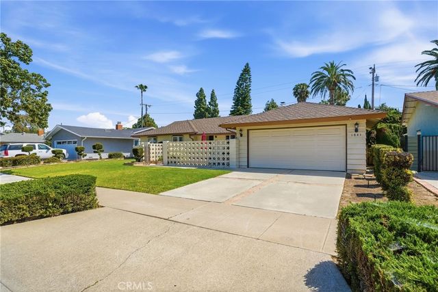 1841 N Lincoln, Orange, CA 92865