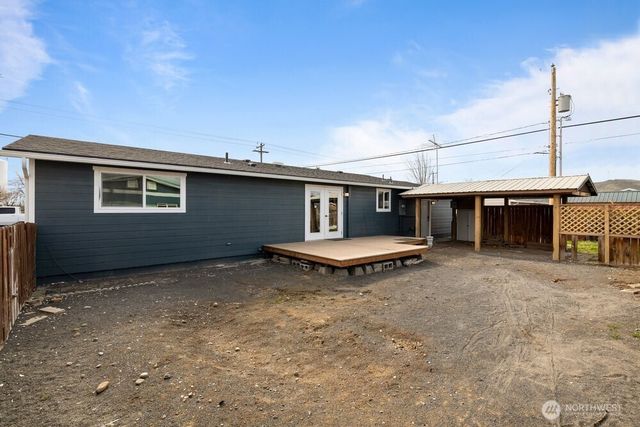 911 1ST NE, Ephrata, WA 98823