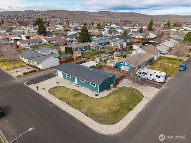 911 1ST NE, Ephrata, WA 98823