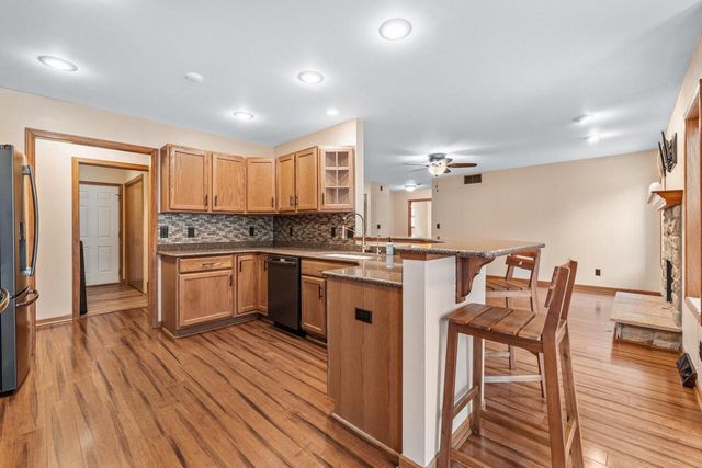 572 Nordic COURT, Slinger, WI 53086