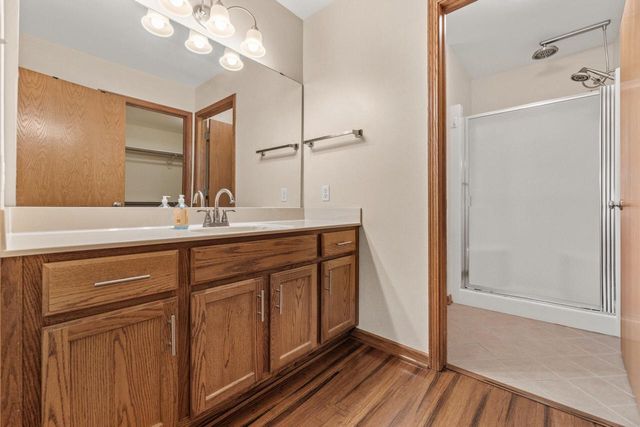 572 Nordic COURT, Slinger, WI 53086