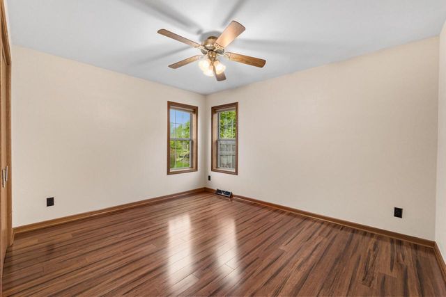 572 Nordic COURT, Slinger, WI 53086