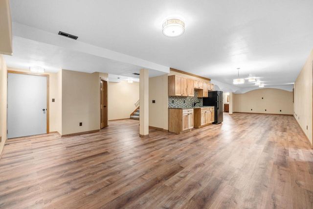 572 Nordic COURT, Slinger, WI 53086