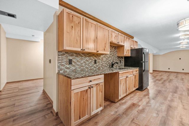 572 Nordic COURT, Slinger, WI 53086