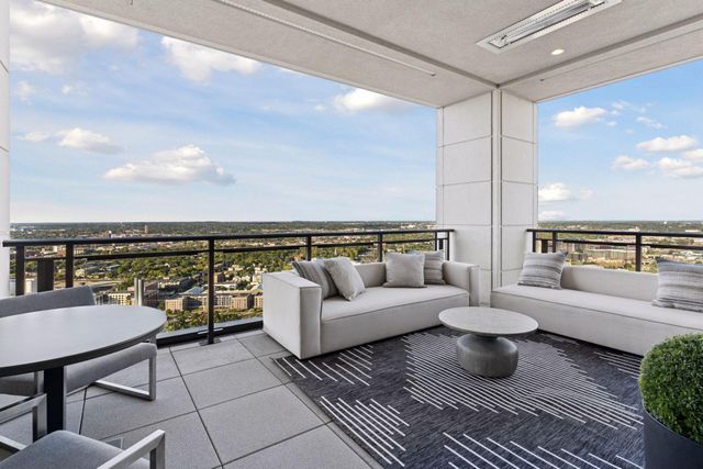 1111 W River Parkway 35C, Minneapolis, MN 55415