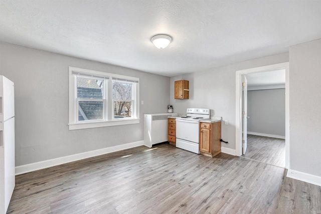 712 S MAPLE AVENUE, Green Bay, WI 54304