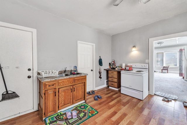 712 S MAPLE AVENUE, Green Bay, WI 54304