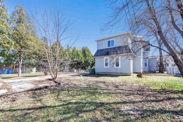 712 S MAPLE AVENUE, Green Bay, WI 54304