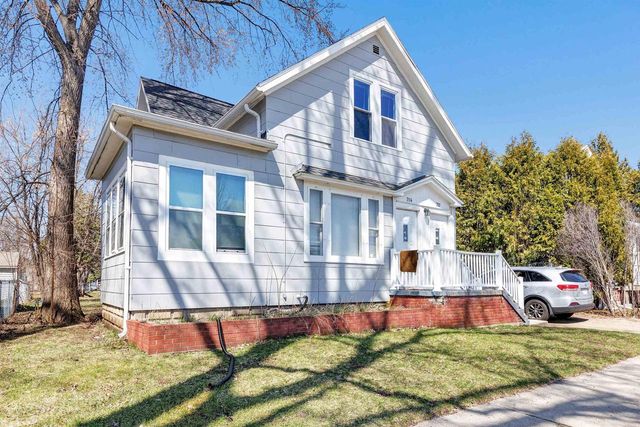 712 S MAPLE AVENUE, Green Bay, WI 54304