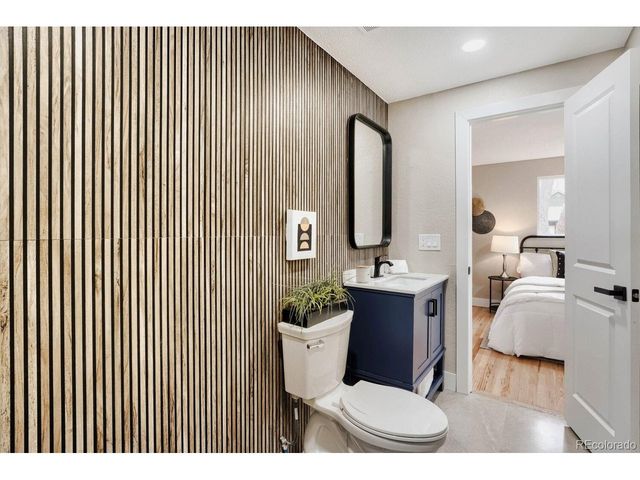 6605 E Louisiana Ave, Denver, CO 80224
