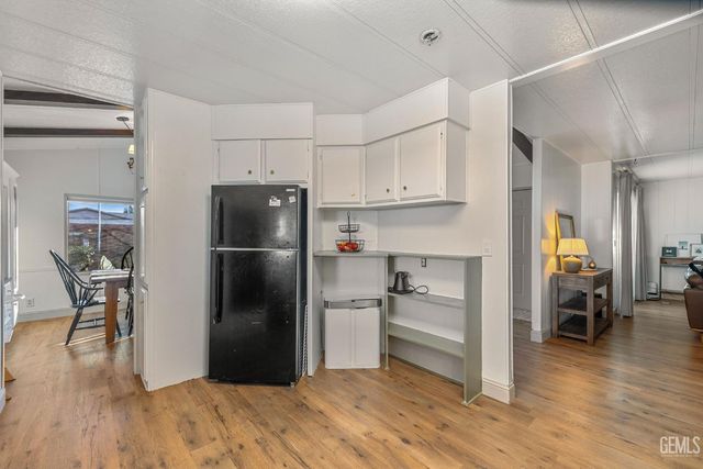 8536 Kern Canyon Road 195, Bakersfield, CA 93306