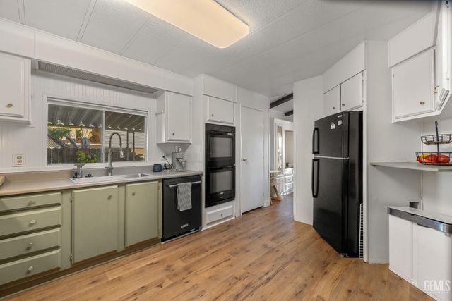 8536 Kern Canyon Road 195, Bakersfield, CA 93306