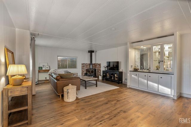 8536 Kern Canyon Road 195, Bakersfield, CA 93306