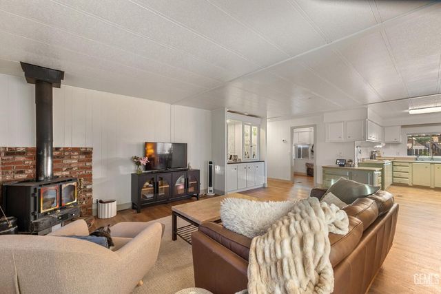 8536 Kern Canyon Road 195, Bakersfield, CA 93306